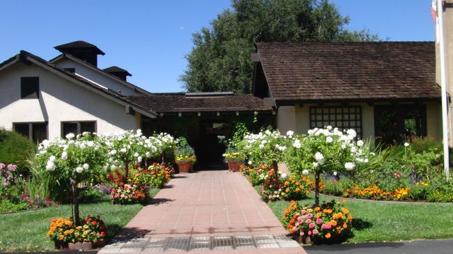 ◆ Landmark　ワイナリー<br /><br />お花のきれいなワイナリーです。<br />