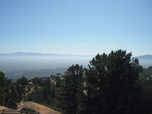 かなり山道をのぼりました。<br />その分、眺めは抜群です。