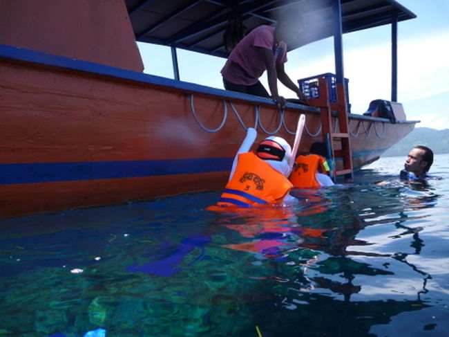 ２本目終了。<br />ボート横のロープにつかまって子供達からゆっくりエグジット<br />