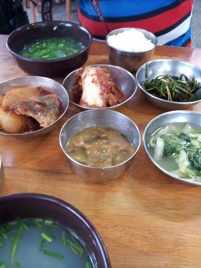 一緒についてくるたくさんのおかずもうまし!!