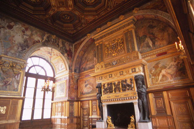 同、ボールルーム