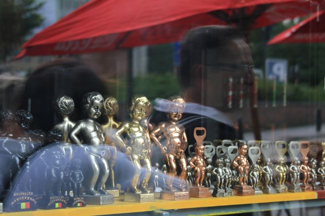 お土産屋さんにはジュリアン君が溢れています。<br />