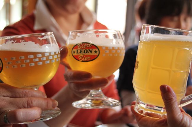 2杯目のかんぱい！<br />シェ・レオンのブランドビールがあります。