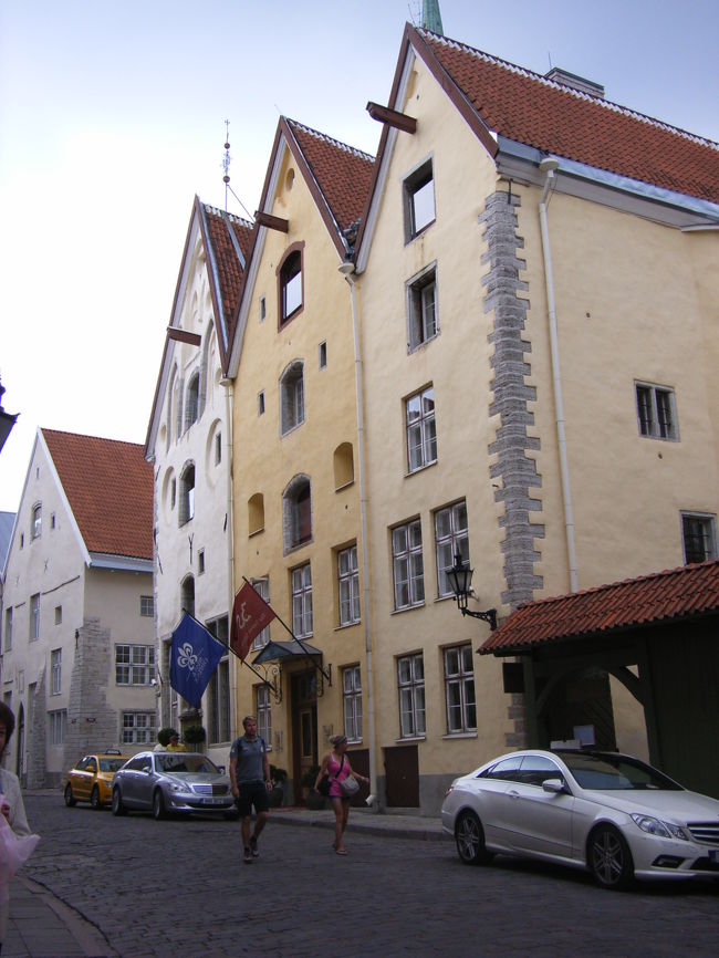 スリーシスターズ・ホテル<br />ガイドブックで必ず紹介されている、由緒ある建物を使用した5つ星ホテル。<br />次回はこんなところに泊まってみたい〜