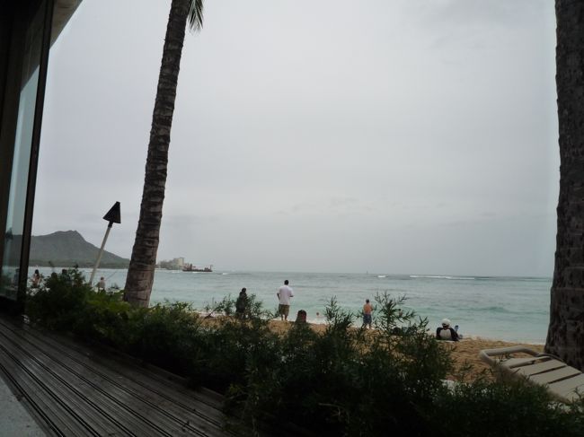 見てー、生憎の曇天・・・<br />でも、到着した時降ってた雨が止んだだけマシかな。。