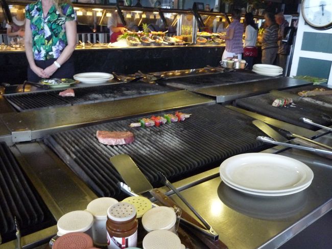 こんな感じで店内でＢＢＱ〜！<br />大のＢＢＱ好きにとっては楽し過ぎるレストラン（笑）