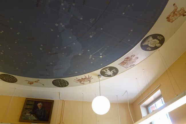 キッズスペース<br /><br />天井が星座盤になっていたり