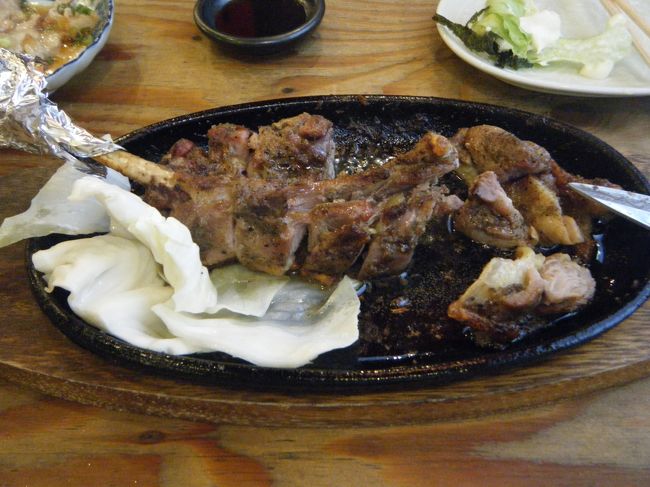 たこたこ夫妻は、骨付き鳥のおやどりが好み。<br />時間を開けて、２回注文しました。<br />う〜ん、焼酎・ビールに合う！