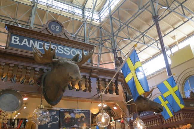 ここはお肉屋さん<br /><br />羽根のふさふさした鳥さんetc.が眠ってました。<br />ちょっと苦手（＞＜）