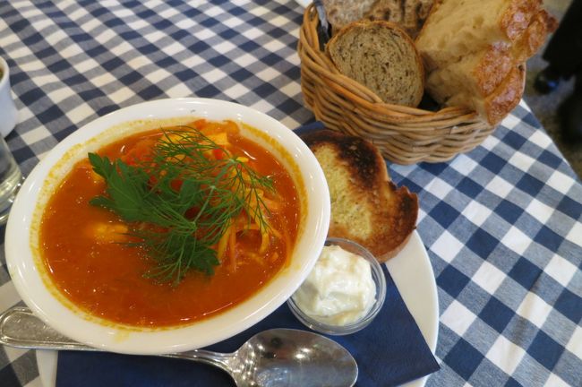 ランチ at Lisa Elmqvist<br /><br />魚のスープ 255SEK 物価高いですよね（−−）<br />もちろん、美味しかったですけど。<br /><br />