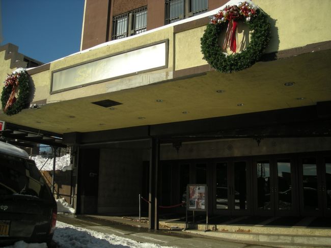 古い劇場のような建物がありました。