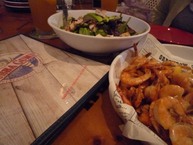 これでもか！ってエビ！<br />ガーリックとケイジャンのハーフ＆ハーフ。