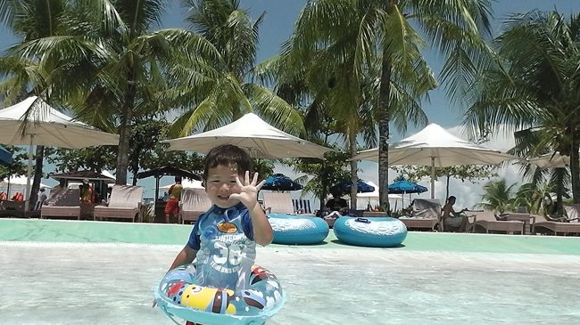 次男も海にちょこちょこ顔をつけて見ましたが魚は見れなかったようです。