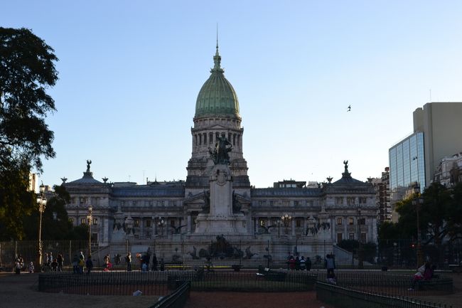 国会議事堂。<br />1952年にエビ―タの葬儀が行われました。