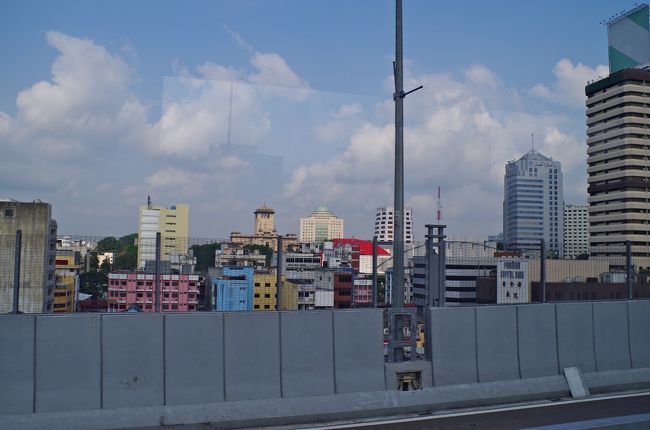 マレーシア入国。