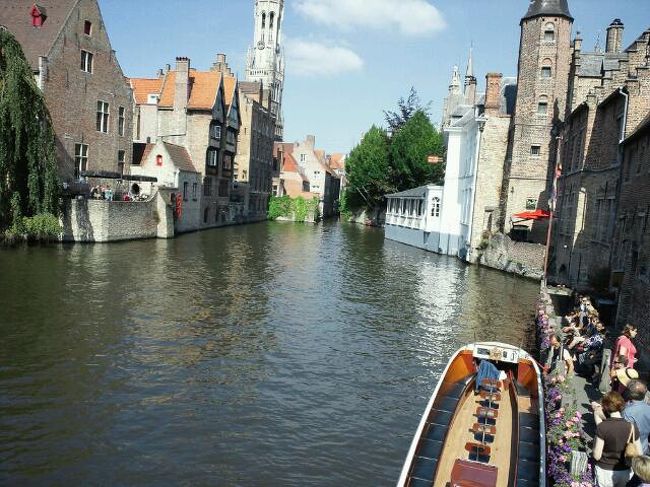 小舟にも乗れます。