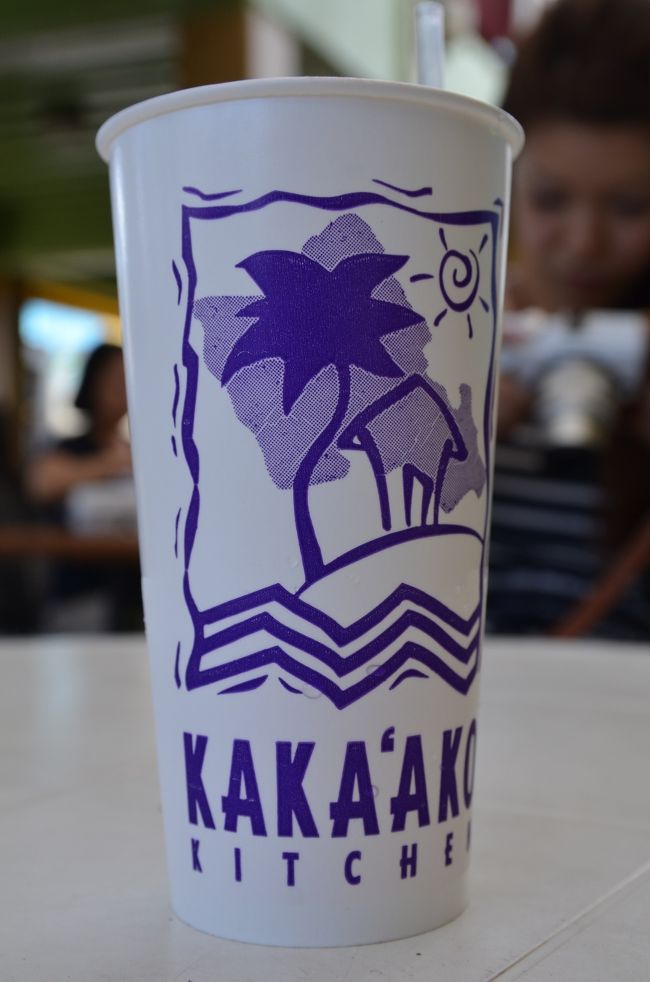 お昼ごはんは、大好きなここで・・・「カカアコ・キッチン」<br />午後からは買い物三昧・・に、おつきあいです・・・