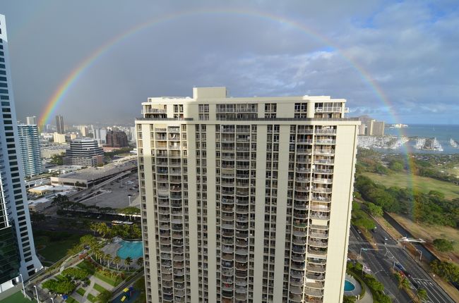 見事な半円の虹・・・