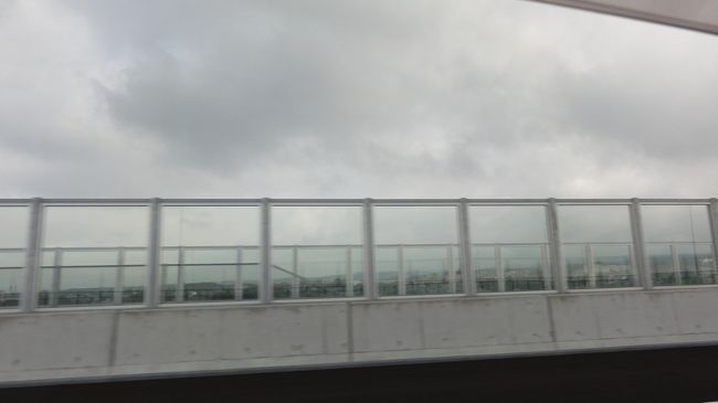 親不孝を繰り返しているからか<br />見えるはずの富士山は、その形があることすら確認出来なかった。<br /><br />来年こそ、家族で富士に帰ろう･･･と思う瞬間である。