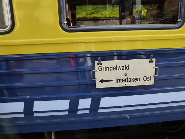 さぁ、乗車しましょう。<br />グリンデルワルトともお別れです。