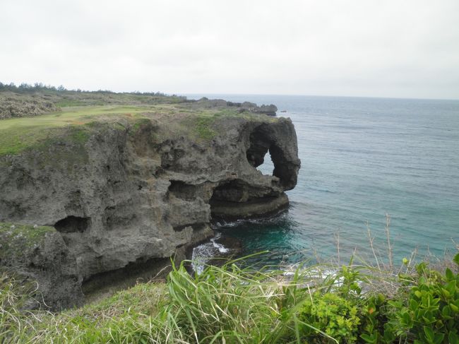 美しい海岸、断崖ですね。