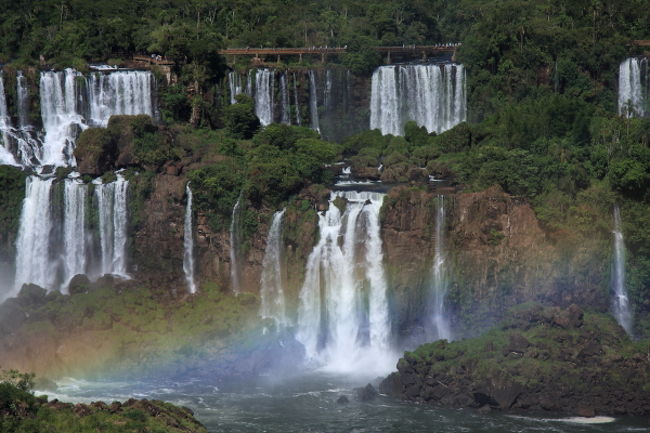 1キロちょっとくらいの遊歩道で、ところどころに展望スペースがあります。