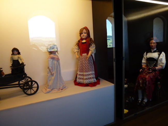 当時のドレスなどが展示されてました。