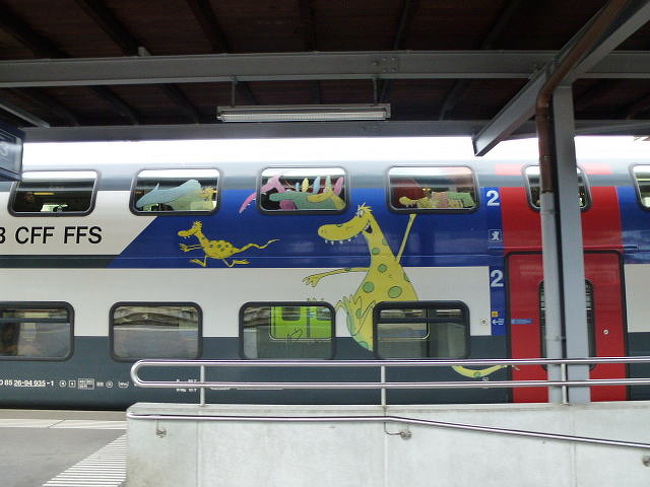 可愛いラッピング列車も♪