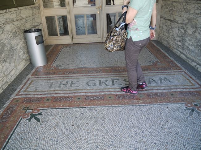 王立美術館<br />見たかったクノップフの「接吻」は貸出中。<br />ずーっと前に神戸に来たとき以来の再会を楽しみにしてたのに。<br />