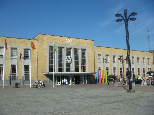 Oostende行きのICで約1時間無事Bruggeに到着。