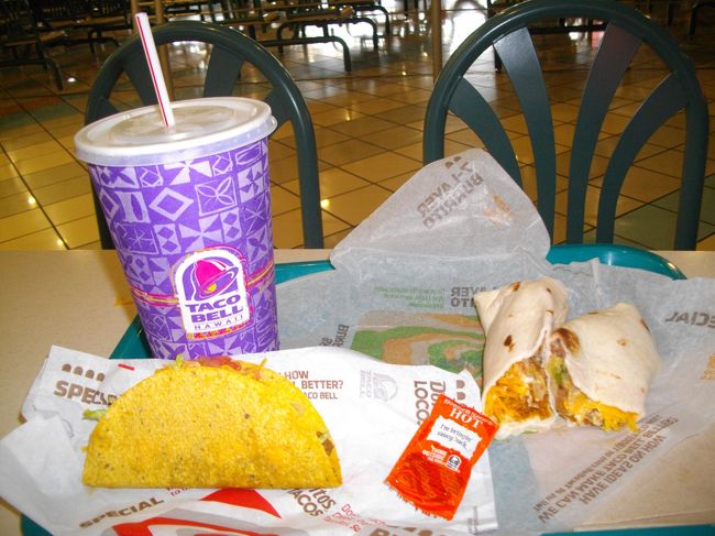 ブリトー・スプリームとタコス＄6.49<br />タコスはドリトスのタコス<br />おいしかったです<br /><br />