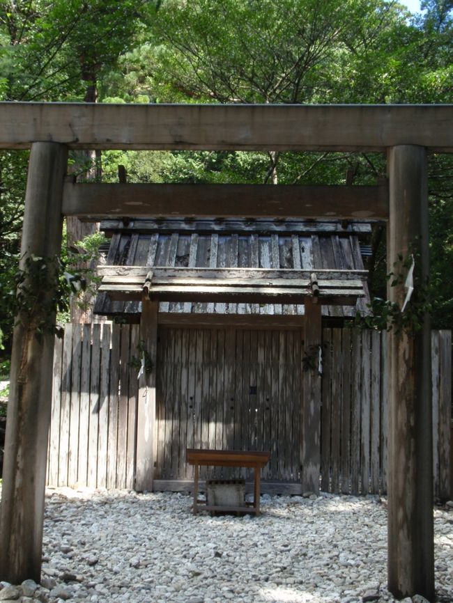 そして…<br /><br />若宮神社。瀧原宮所管社。