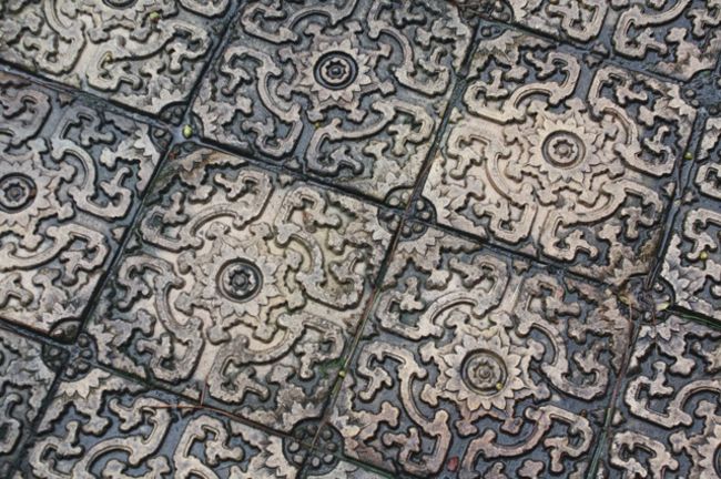 地面のタイル、こんなのが好きなのです。