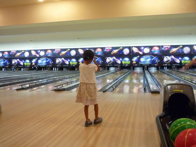 カラオケ、ボーリング、ゲームセンターと飽きることなく遊べます。