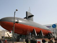 大和ミュージアムより楽しかったのは、
海上自衛隊呉資料館

通称「てつのくじら館」

本物の潜水艦「あきしお」の中に入り、
見学することができます。