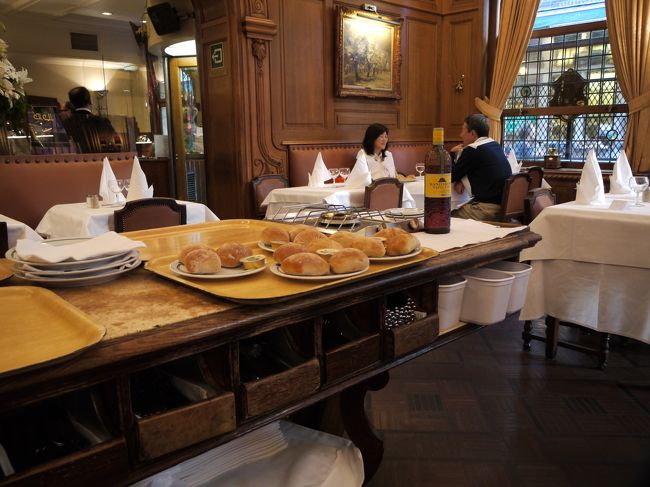 今夜はAux Armes de Bruxellesで晩御飯。