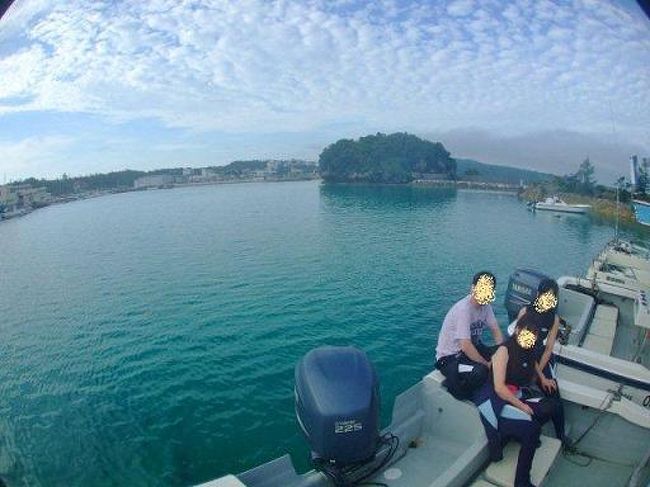 親子３人で、青の洞窟の体験ダイビングです。