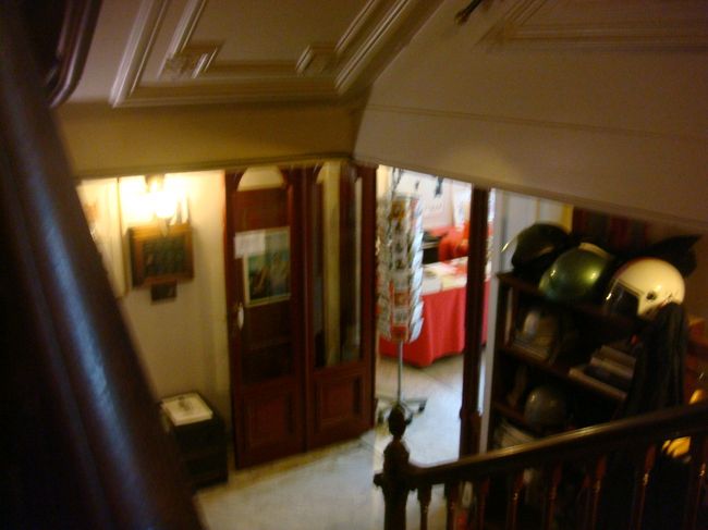 ホテルにあったカードを持って行ったら<br />好きなポストカードをどうぞって。