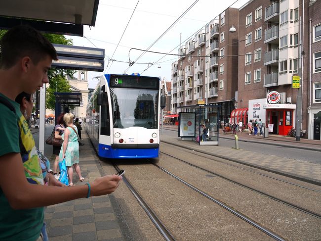 トラム。<br />路面なんですごくわかりやすい。