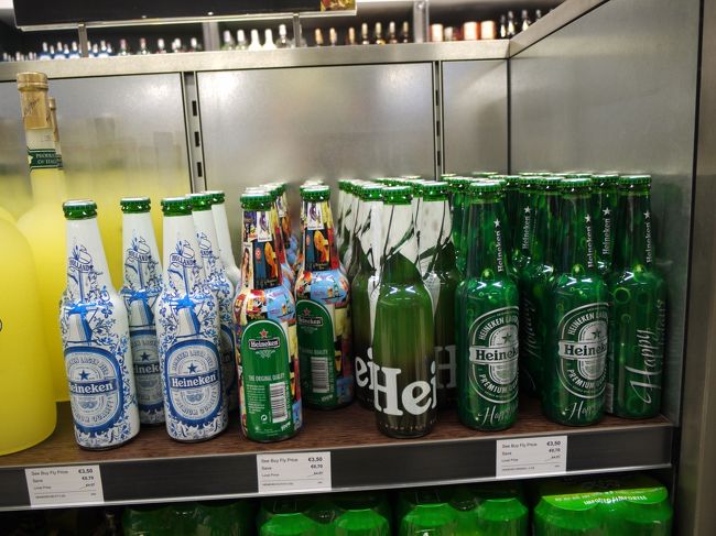 ハイネケン。可愛いボトルがいっぱい。