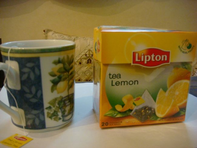 スーパーカルフールで買ったリプトンの紅茶。<br />Lemon Teaは日本で出てるのと違う。<br />ヨーロッパで買うとレモンの香りが強くてすごく美味しい。<br />イチオシです。