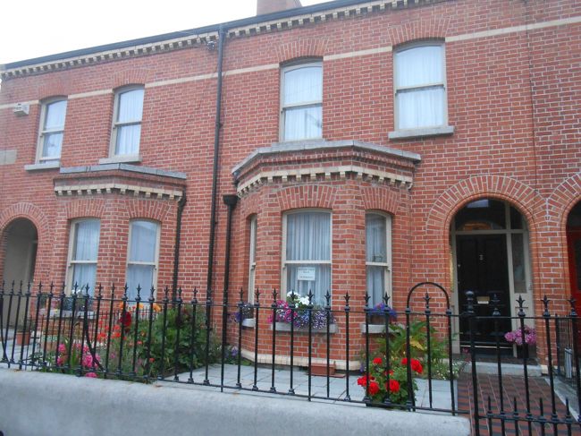 空港からタクシーで18ユーロ、植物園近くのB&amp;B Botanic View。