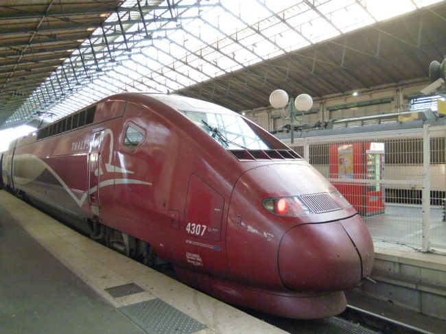 お次は「赤い貴婦人」と呼ばれる高速鉄道タリスです。<br /><br />ベルギーやドイツ方面に向かう路線です。