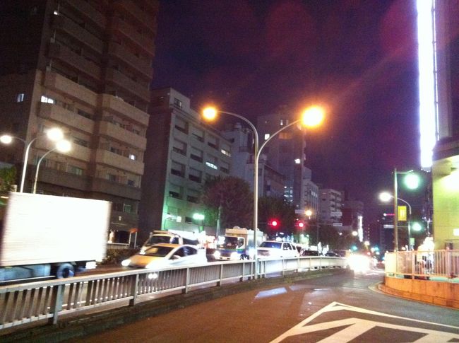 職安通り側に行ってみました。こちらは、更に人が少ないです。