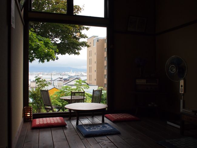 共有スペースも趣があって素敵です。<br /><br />パソコンが設置され、自由に利用できるような環境だったと思います。<br /><br />こちらで寛ぐ時間がなかったのがちと残念。