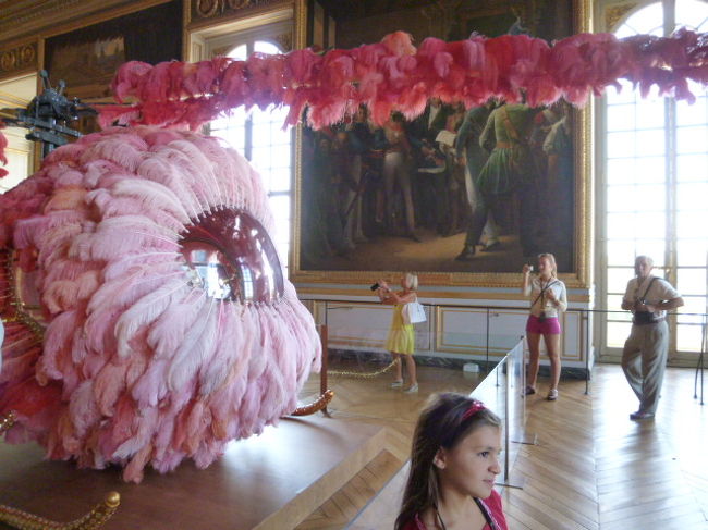 どピンクの派手派手ヘリコプター登場。<br /><br />これはかなりびっくり。<br /><br />他の方の記念撮影に便乗して撮影。