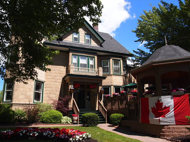 ホテルに荷物を置きに戻ってきました。