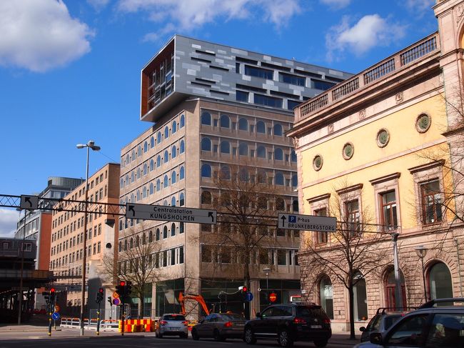 ガムラスタンに向かう途中で見つけた不思議な建築。