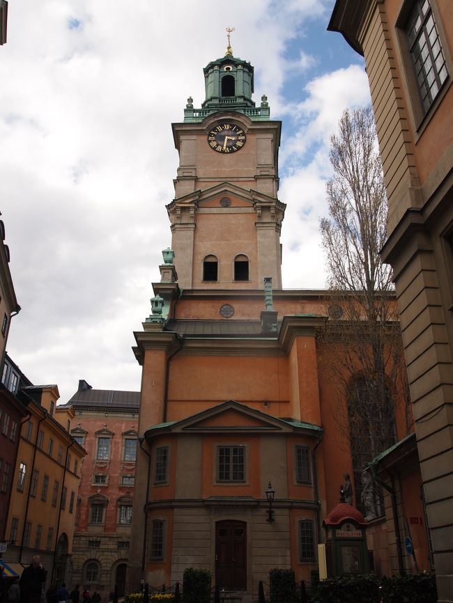 開館時間を調べていったのに閉まってて入れなかった教会。。。