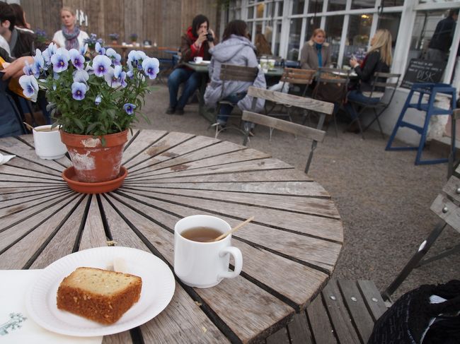 私はジンジャーケーキとハーブティを<br />いただきました！！<br />どちらも本当においしくてぎりぎりまで<br />おかわりするか悩んでましたｗ